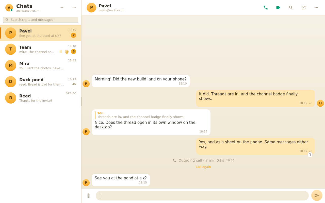 Eesti Hääl on Windows: the chat list beside a conversation, light palette